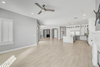 This beautifully maintained, move-in-ready residence offers 5 - photo 16