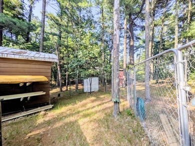 Quiet and peaceful!! This 2 bedroom single wide mobile home is - photo 17