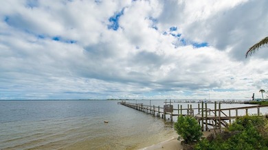 (2015) 2 bedroom / 1 bath, Key West Style Cottage -- With River - photo 22