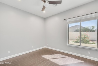 This beautifully maintained, move-in-ready residence offers 5 - photo 33