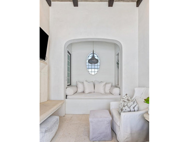 Discover the unparalleled luxury of 32 Kings Castle Court in - photo 35