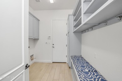 This beautifully maintained, move-in-ready residence offers 5 - photo 39