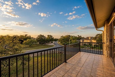 Investor Opportunity in Horseshoe Bay! Tenant in place and a - photo 2