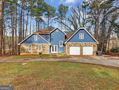 (private lake, pond, coastal) Home For Sale in Jonesboro Georgia