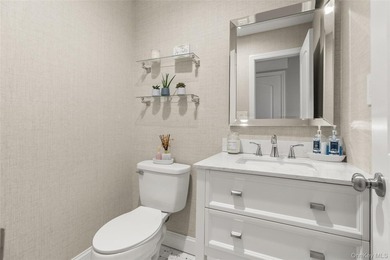 Set on a beautifully landscaped property with wonderful curb - photo 13