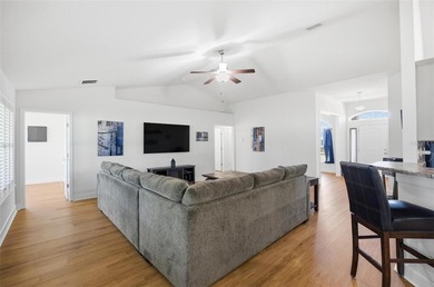 Welcome to this beautifully maintained Adams-built brick home - photo 14