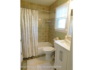 This beautifully crafted Jersy Shore home offers stylish - photo 18