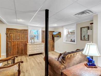 Come experience this beautifully updated mountain-view home in - photo 30