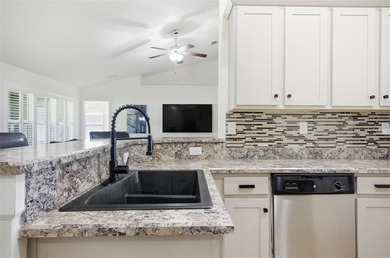 Welcome to this beautifully maintained Adams-built brick home - photo 31