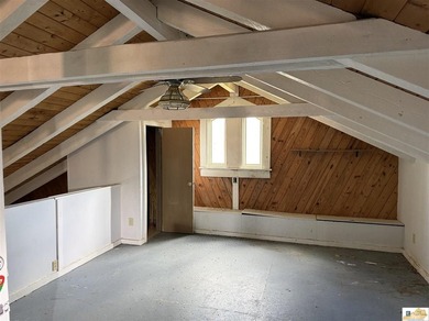 So much potential here! Don't miss it This is an amazing piece - photo 45