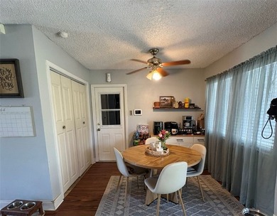 Take a look at this clean 3 bedroom home with a garage. The home - photo 4