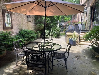 Handsome Buckhead townhome custom design and finest finshes