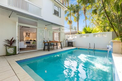 Located in a charming midtown neighborhood sits this beautifully - photo 20