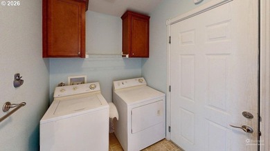 Oceanview living in a gated community. End of the road privacy - photo 24
