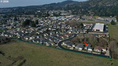 Oceanview living in a gated community. End of the road privacy - photo 27