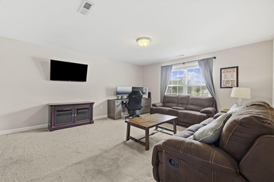 Welcome to this beautifully maintained 4-bedroom, 2-bath, 1 - photo 31
