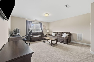 Welcome to this beautifully maintained 4-bedroom, 2-bath, 1 - photo 32
