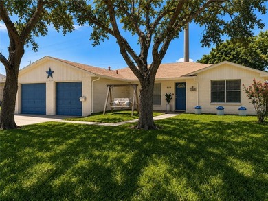Welcome to this inviting 3 bedroom, 2 bath home in Portland's - photo 1