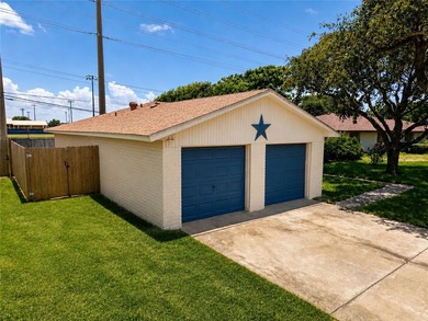 Welcome to this inviting 3 bedroom, 2 bath home in Portland's - photo 3