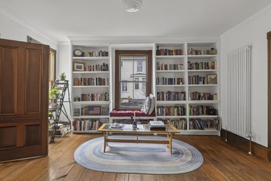This beautiful Queen Anne style house embodies the perfect blend - photo 13