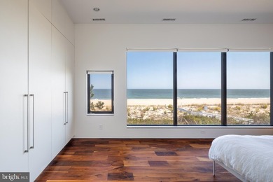 A singular achievement in modern coastal architecture, this - photo 16