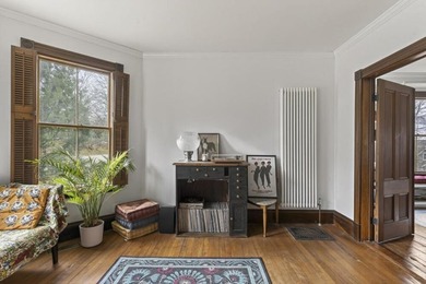 This beautiful Queen Anne style house embodies the perfect blend - photo 17
