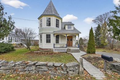 This beautiful Queen Anne style house embodies the perfect blend - photo 22