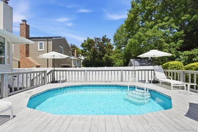 Experience refined living in this stunning and spacious - photo 26