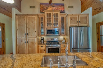Awesome custom-built waterfront home on beautiful Lake Cypress - photo 29