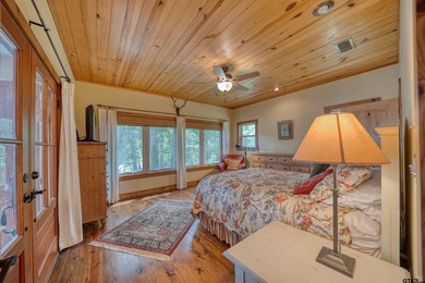 Awesome custom-built waterfront home on beautiful Lake Cypress - photo 32