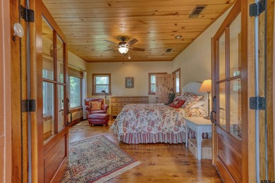 Awesome custom-built waterfront home on beautiful Lake Cypress - photo 35