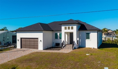 Port Charlotte Waterway Area Home For Sale in Port Charlotte Florida