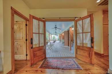 Awesome custom-built waterfront home on beautiful Lake Cypress - photo 42