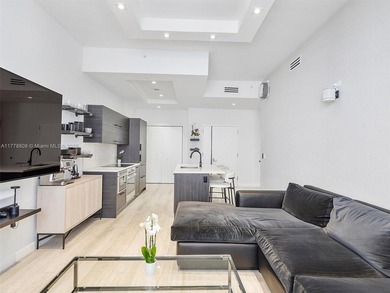 (private lake, pond, coastal) Condo For Sale in Miami Florida