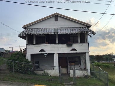 Kanawha River Home Sale Pending in South Charleston West Virginia
