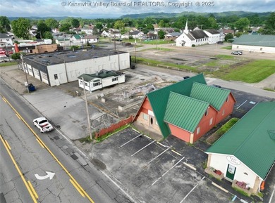 PRICE REDUCED! Prime Commercial Property in Growing Business