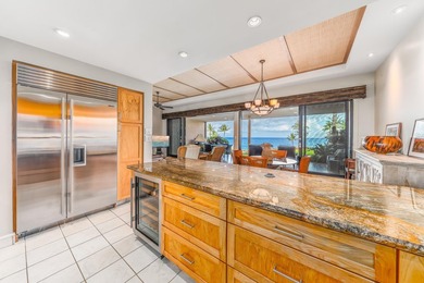 Enjoy breathtaking unobstructed ocean, neighbor island, and - photo 13