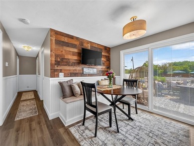 WOW...WOW...WOW! Vacation at Home! This stunning ranch-style - photo 20