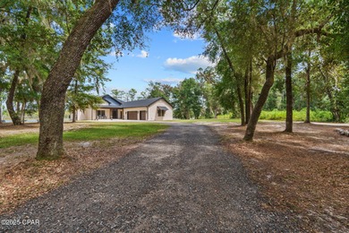 Dunford Lake Home For Sale in Chipley Florida