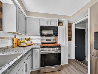 WOW...WOW...WOW! Vacation at Home! This stunning ranch-style - photo 25