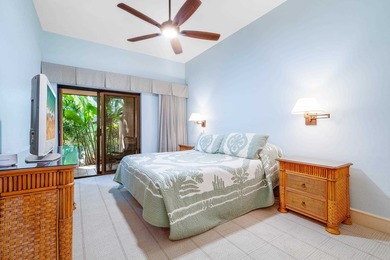 Enjoy breathtaking unobstructed ocean, neighbor island, and - photo 25