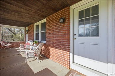 Spacious and well-maintained upper/lower double offering - photo 3