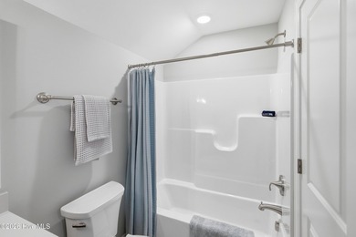 Beautiful new construction Kent Homes spec home in Terrapin! The - photo 50
