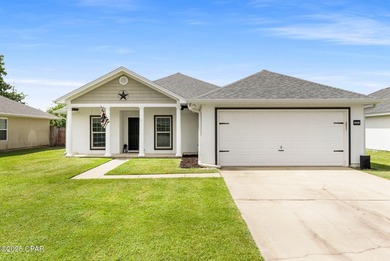 Deer Point Lake Home Sale Pending in Lynn Haven Florida