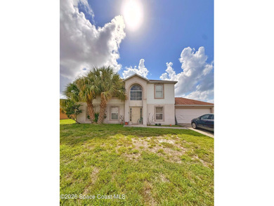Investor opportunity in a prime Palm Bay location! This - photo 1