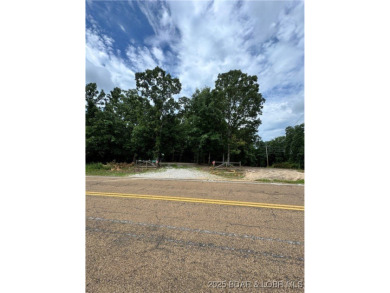 Imagine the uses you would have for this tract..over 5 acres - Lake Acreage For Sale in Versailles, Missouri