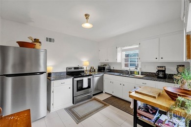 Welcome to this charming 3 bed, 1 bath brick home in Savannah - photo 11