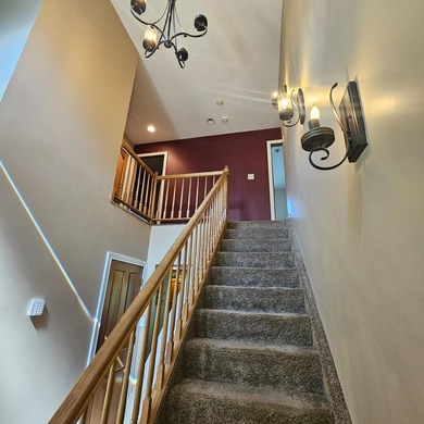 Looking for a spacious 4 bedroom 3.5 bathroom home with a full - photo 19