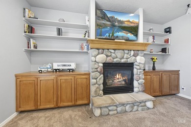 ***This property stands out with rare RV parking COMPLETE WITH - photo 5