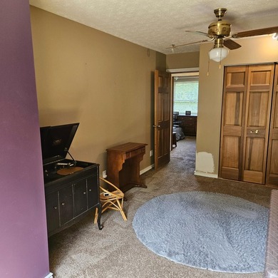 Looking for a spacious 4 bedroom 3.5 bathroom home with a full - photo 32